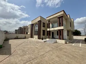 3bdrm House in East Legon Hills, Ashaley Botwe for sale