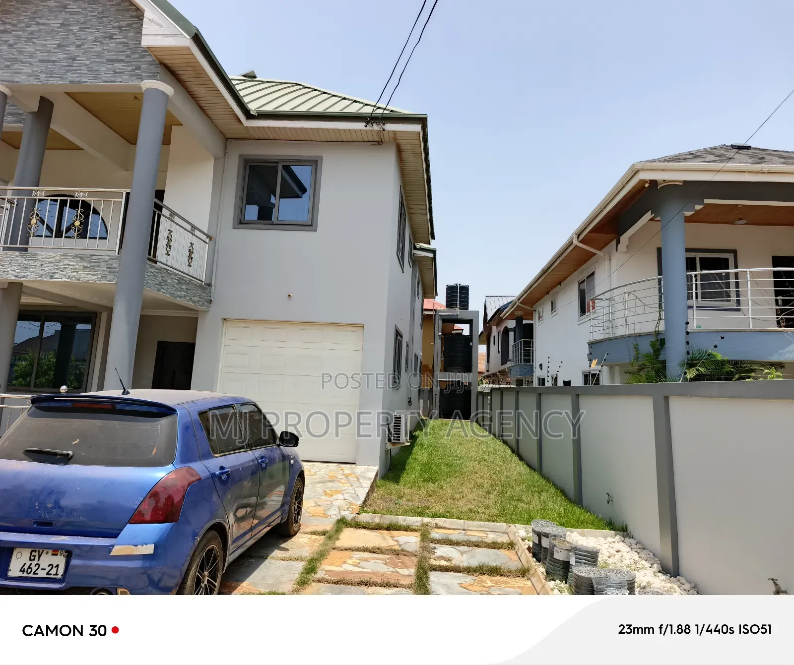 5bdrm House in Hfc Estate Phase One, Tema Metropolitan for sale