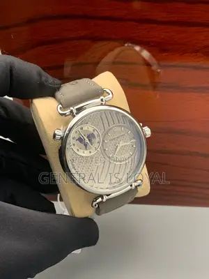 Keep Moving Unique Watch