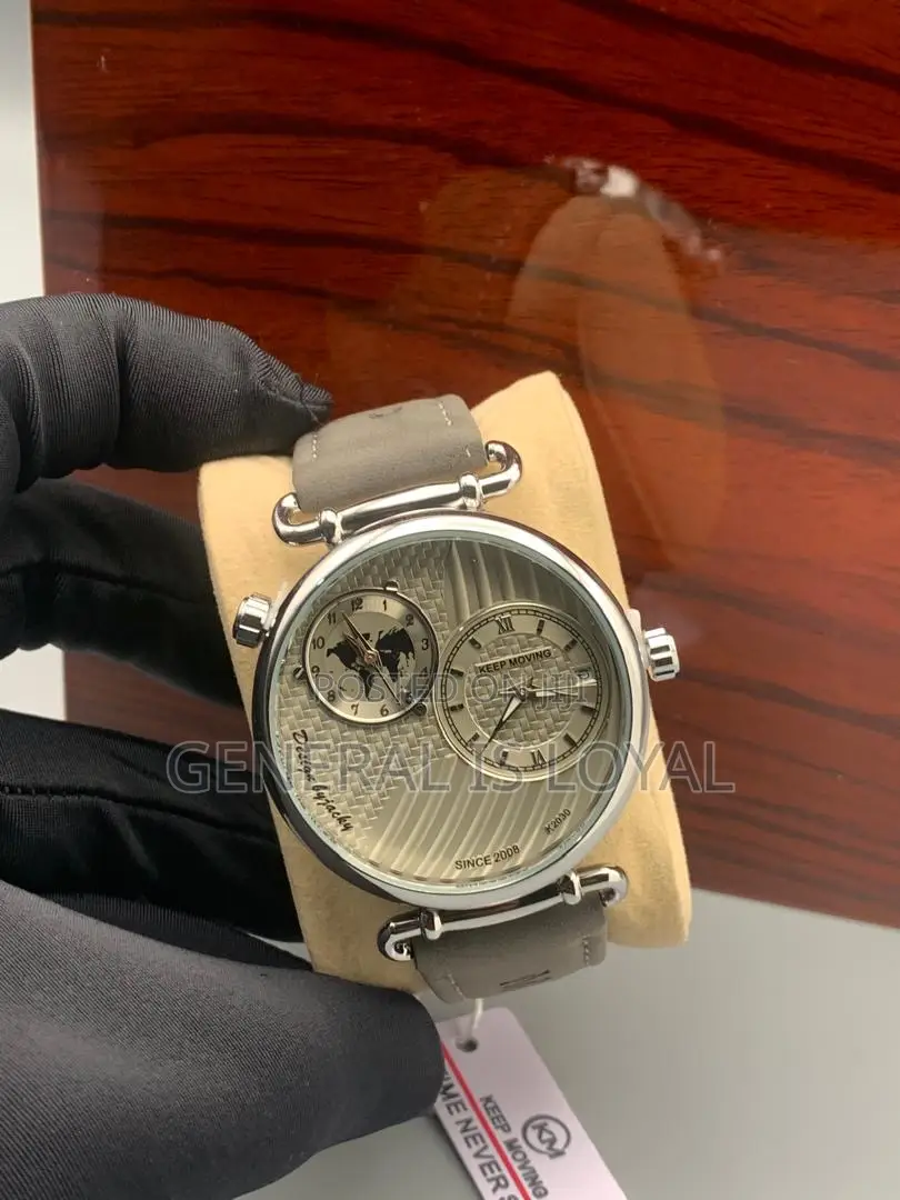 Keep Moving Unique Watch