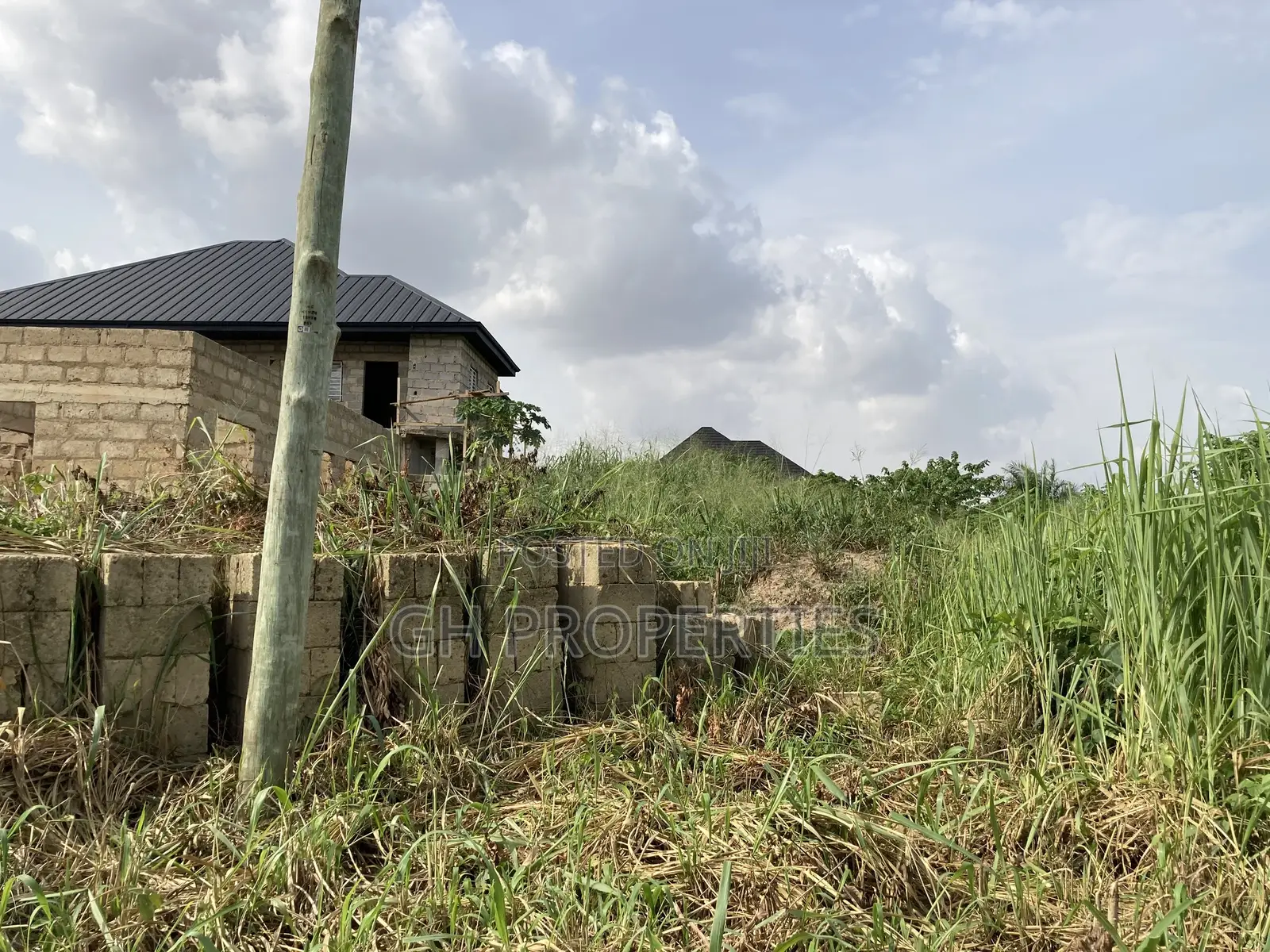 One Plot for Sale at Kwanwoma,Odumase.