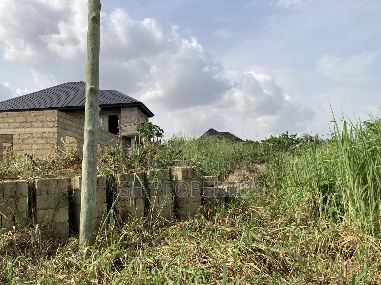 One Plot for Sale at Kwanwoma,Odumase.