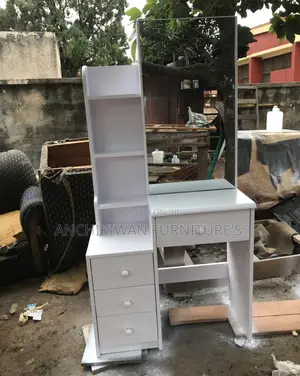 High Quality Wooden Dressing  Mirror (Cash on Delivery)