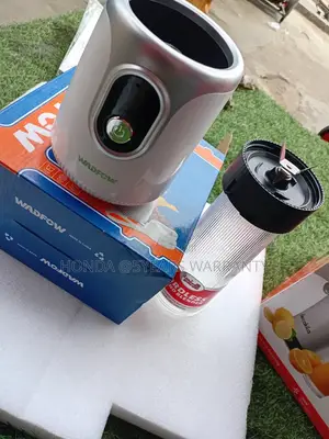 Serenity Wadfow Powerful Cordless Blender Stand