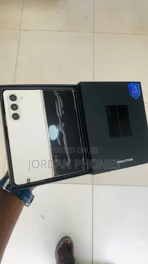 New Samsung Galaxy Z Fold 5 256 GB White