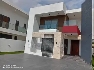 5bdrm House in Tema Metropolitan for sale