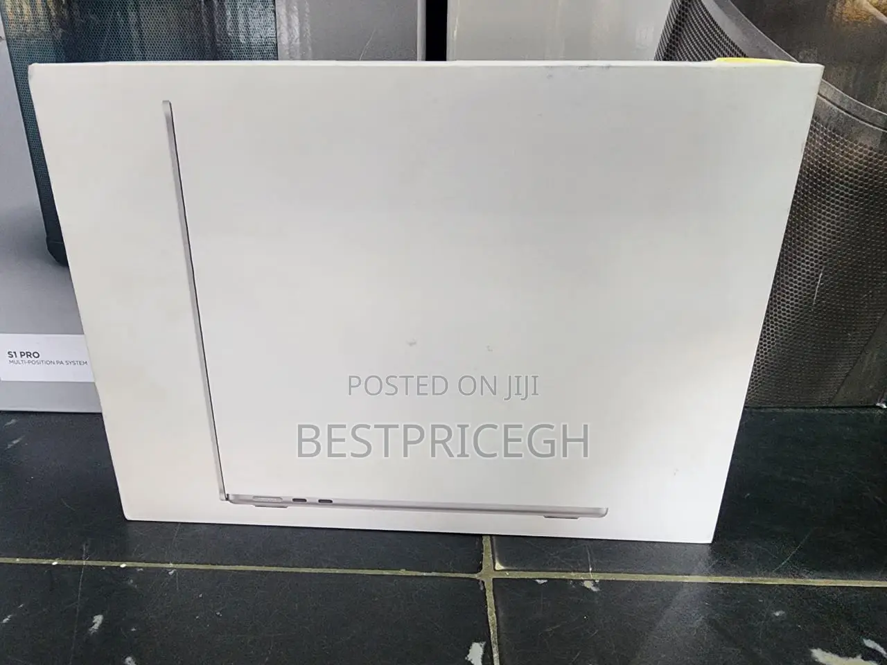 New Laptop Apple MacBook Air 16GB Apple M4 SSD 256GB