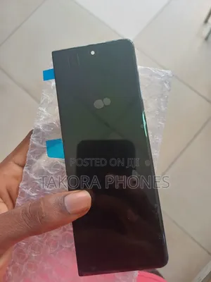 Samsung Galaxy Z Fold 3 Screen