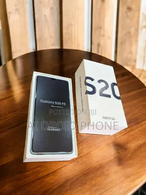 New Samsung Galaxy S20 FE 128 GB Blue