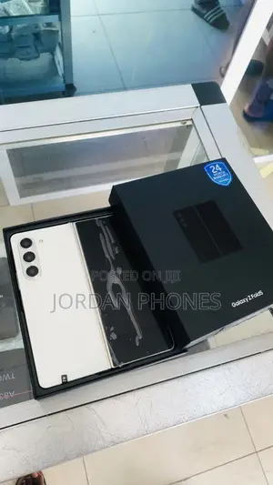 New Samsung Galaxy Z Fold 5 256 GB