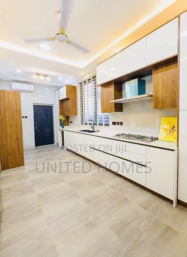 4bdrm House in Spintex for sale