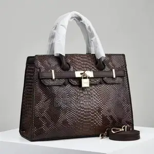 Fashionable Large Capacity Bag