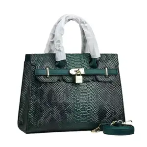 Fashionable Large Capacity Bag