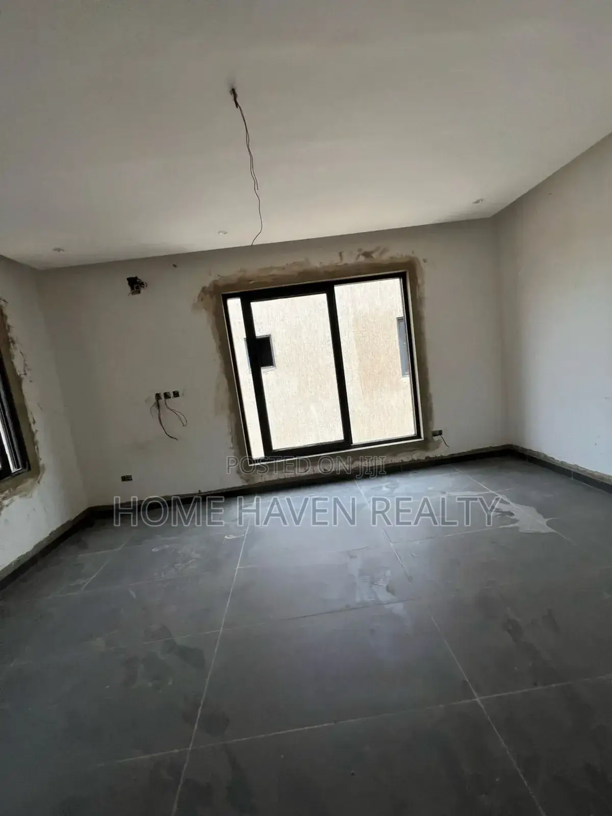 5bdrm House in Abelemkpe for sale