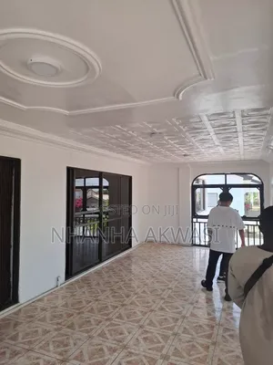 Furnished 10bdrm House in Community 3, Tema Metropolitan for rent