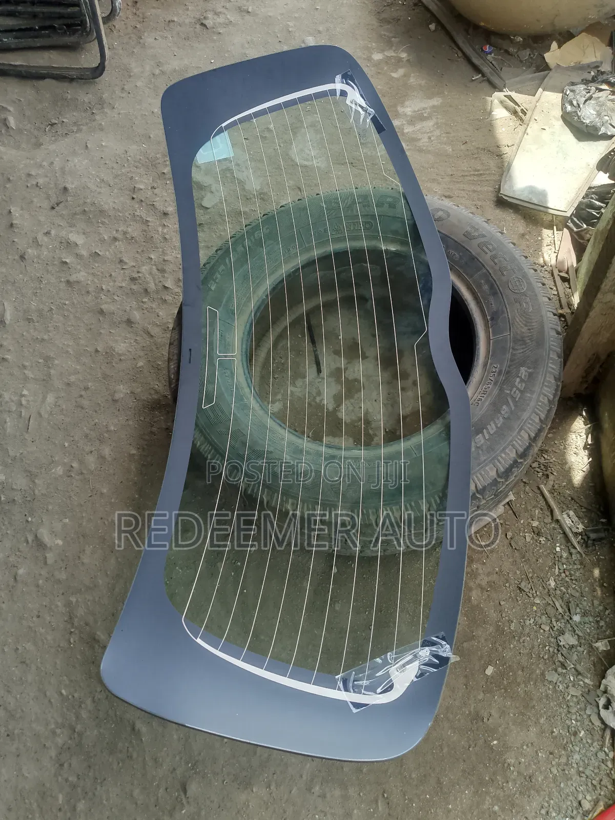 Vitz Boot Glass, Yaris Back Glass 2009,2010,2012,2014