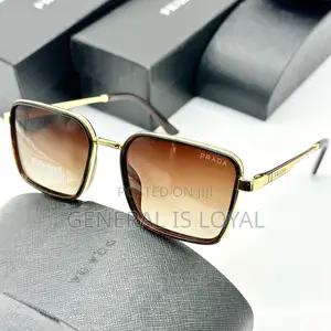 Prada Frame/Sunglasses