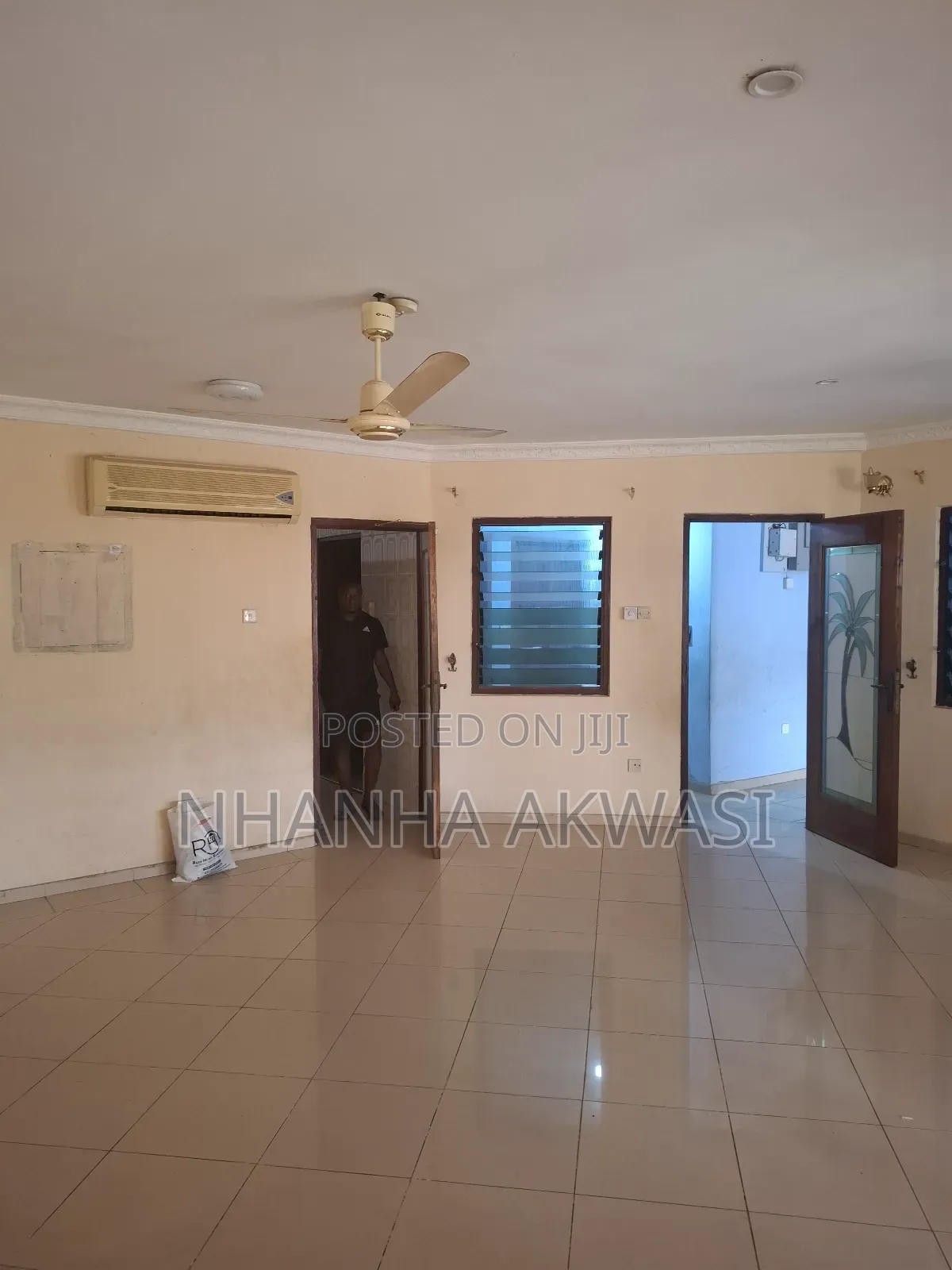 4bdrm House in Sakumono, Tema Metropolitan for rent