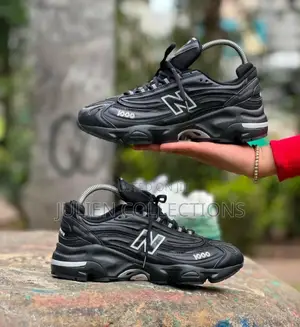 New Balance M1000 Black and White