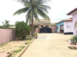 5bdrm House in Sam Properties, Weija for sale