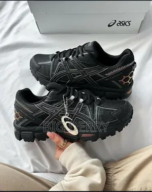 Asics Gel Kahana 8 Black