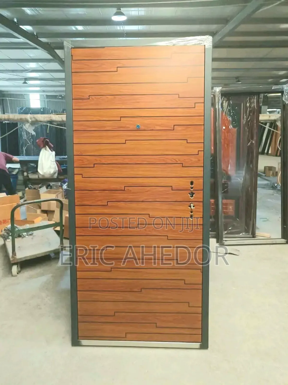 Sleek Durable Design Splinded Door and Accessories