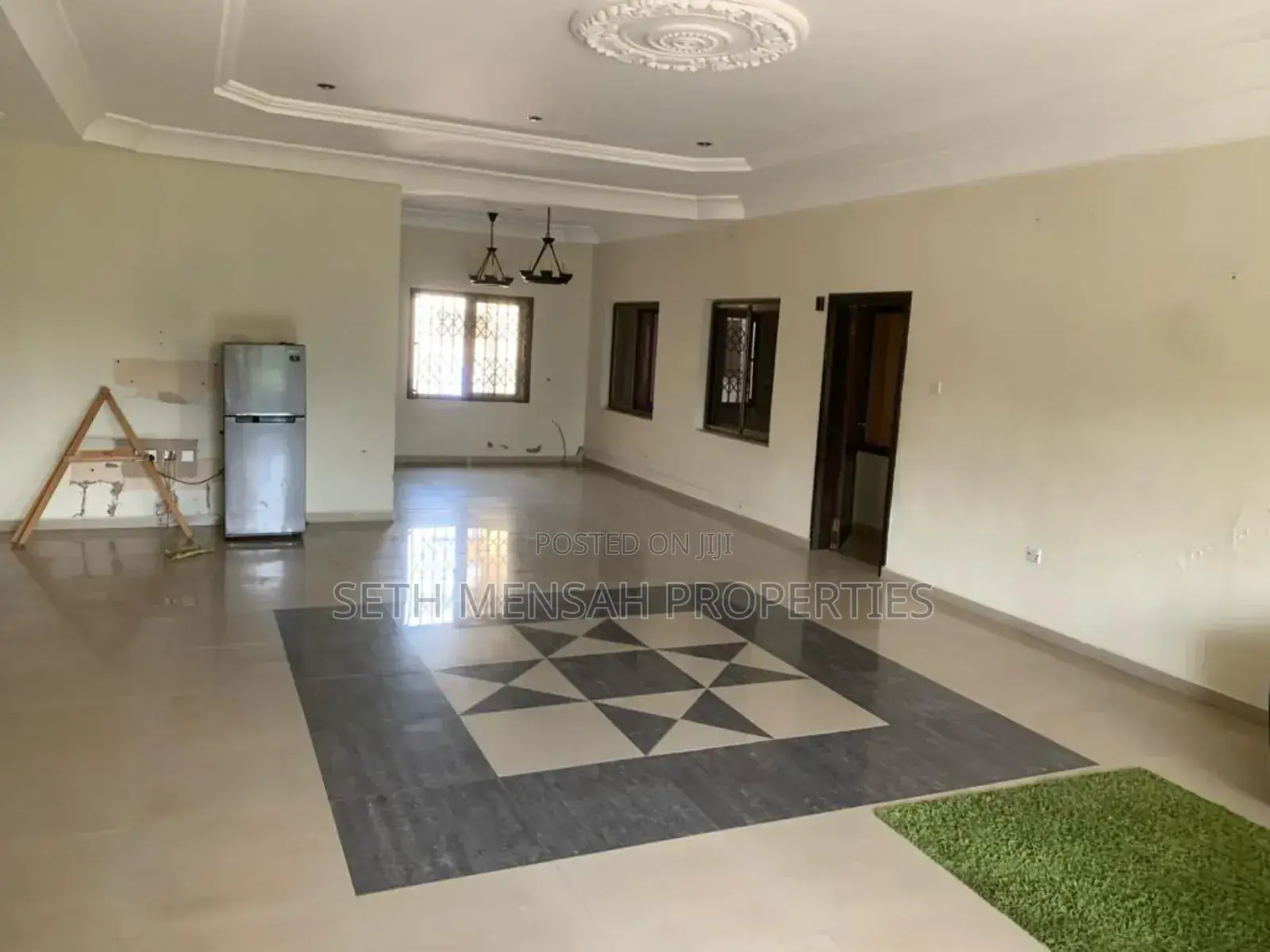 6bdrm House in Accra Metropolitan for sale