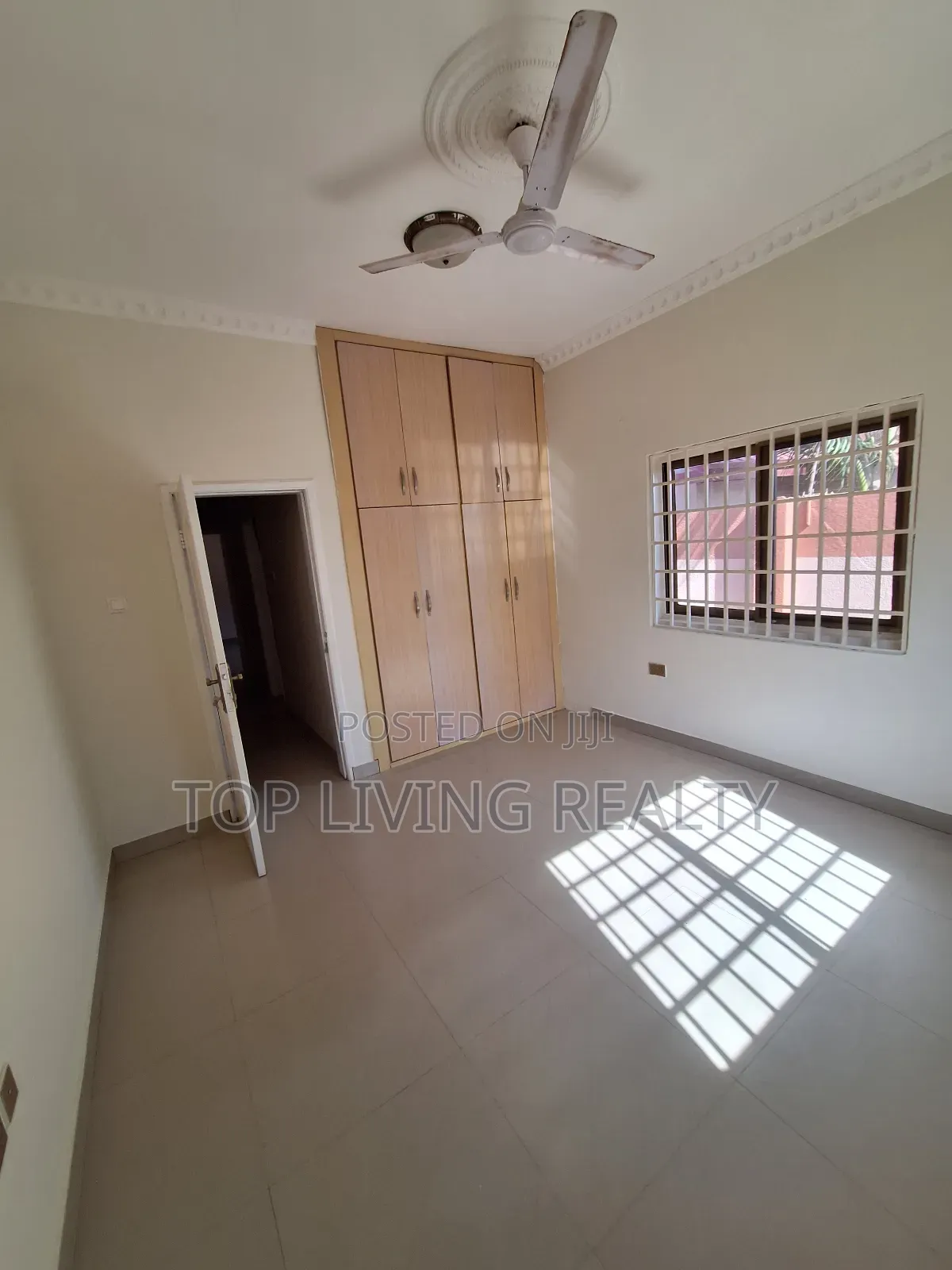 4bdrm Bungalow in Ashaley Botwe for rent