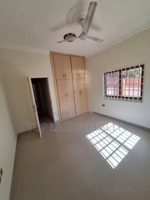 4bdrm Bungalow in Ashaley Botwe for rent