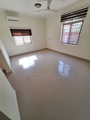 4bdrm Bungalow in Ashaley Botwe for rent