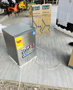Fast Chilling Pearl Single Door Electric Mini Refrigerator.