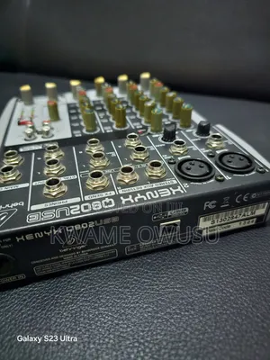 Behringer Xenyx Q802 Usb Mixer