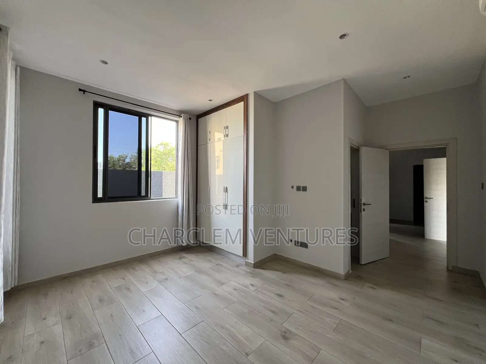 3bdrm Townhouse/Terrace in Charclem Ventures, Ashaley Botwe for sale