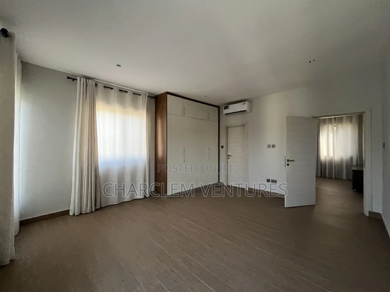 3bdrm Townhouse/Terrace in Charclem Ventures, Ashaley Botwe for sale