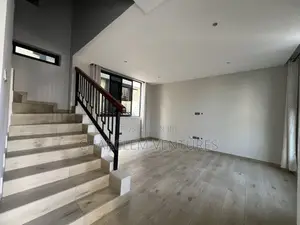 3bdrm Townhouse/Terrace in Charclem Ventures, Ashaley Botwe for sale