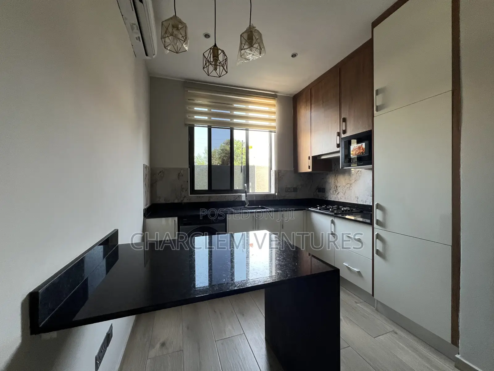 3bdrm Townhouse/Terrace in Charclem Ventures, Ashaley Botwe for sale