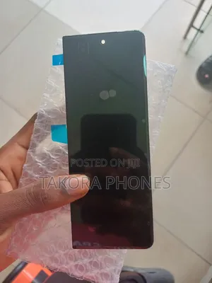 Ssamsung Galaxy Z Fold 3 Screen