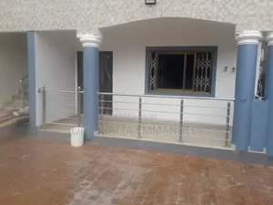 2bdrm Apartment in Amasaman 3 Junction, Pokuase for rent