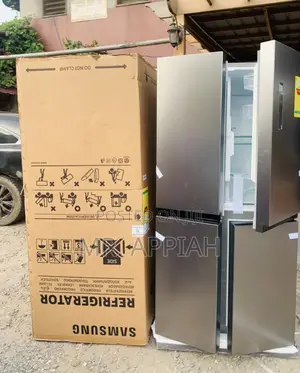 Energy Saving Samsung Side by Side Electric Refrigerator.