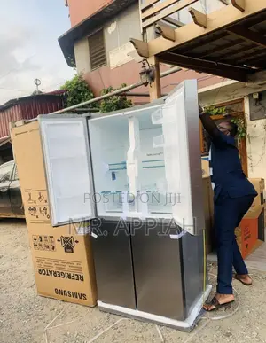 Super Cooling Samsung Side by Side Electric Fridge.