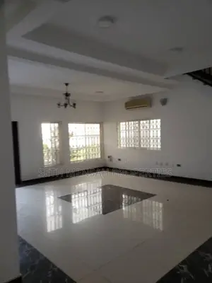 4bdrm Townhouse / Terrace in Cantonments for rent