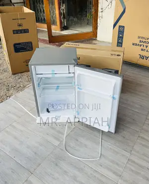 Lovely Design Pearl Single Door Mini Fridge.