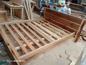Manzonia Bed