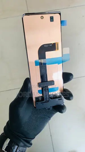 Samsung Galaxy Fold 3 Front Screen