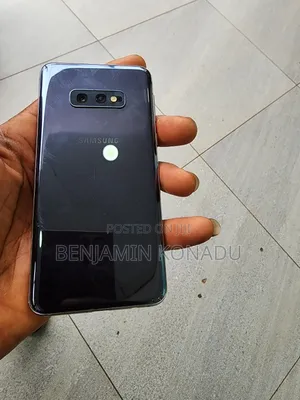 Samsung Galaxy S10e 128 GB Black