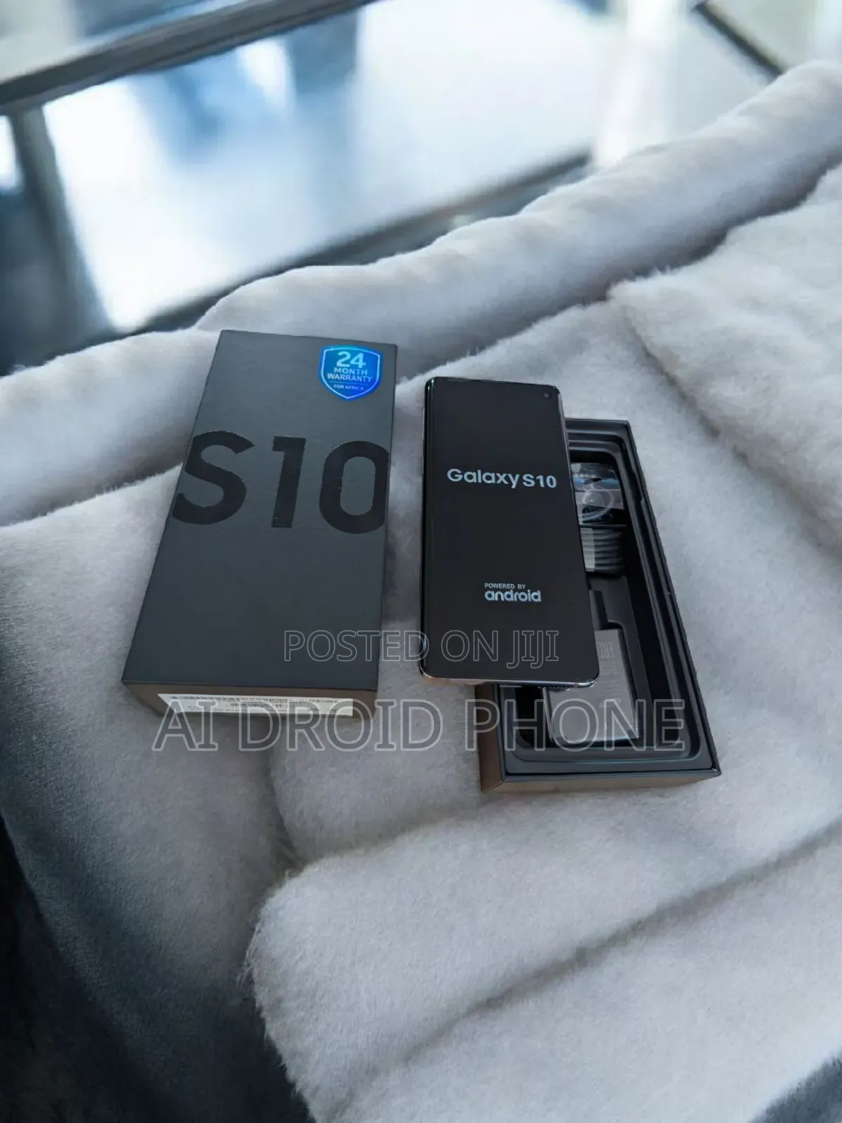 New Samsung Galaxy S10 128 GB Gold