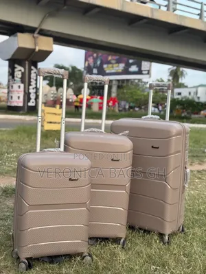 Unbreakable Travelling Luggage