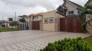 5bdrm House in Adjiriganor for sale