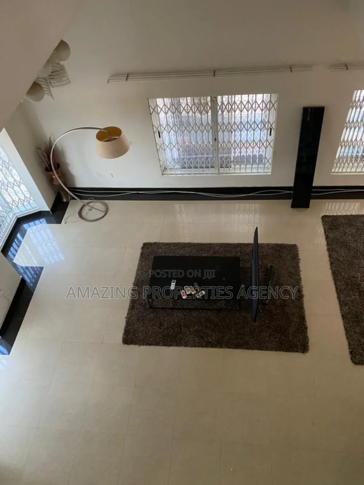 5bdrm House in Adjiriganor for sale
