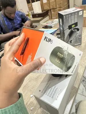 Dare to Listen Flip 6 Bluetooth Speaker